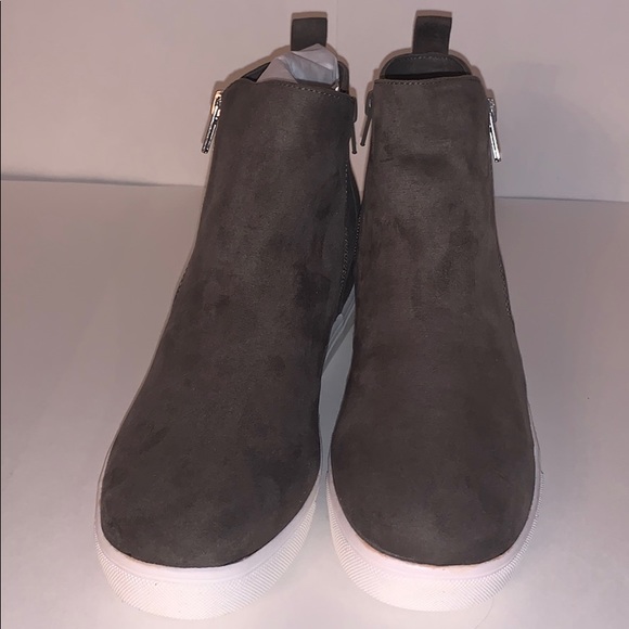 NIB Madden NYC Premierr Ankle Boots size 10 - Picture 3 of 4